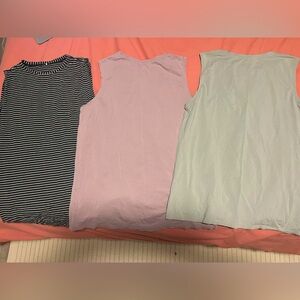 Bundle of Lululemon tanks size 8